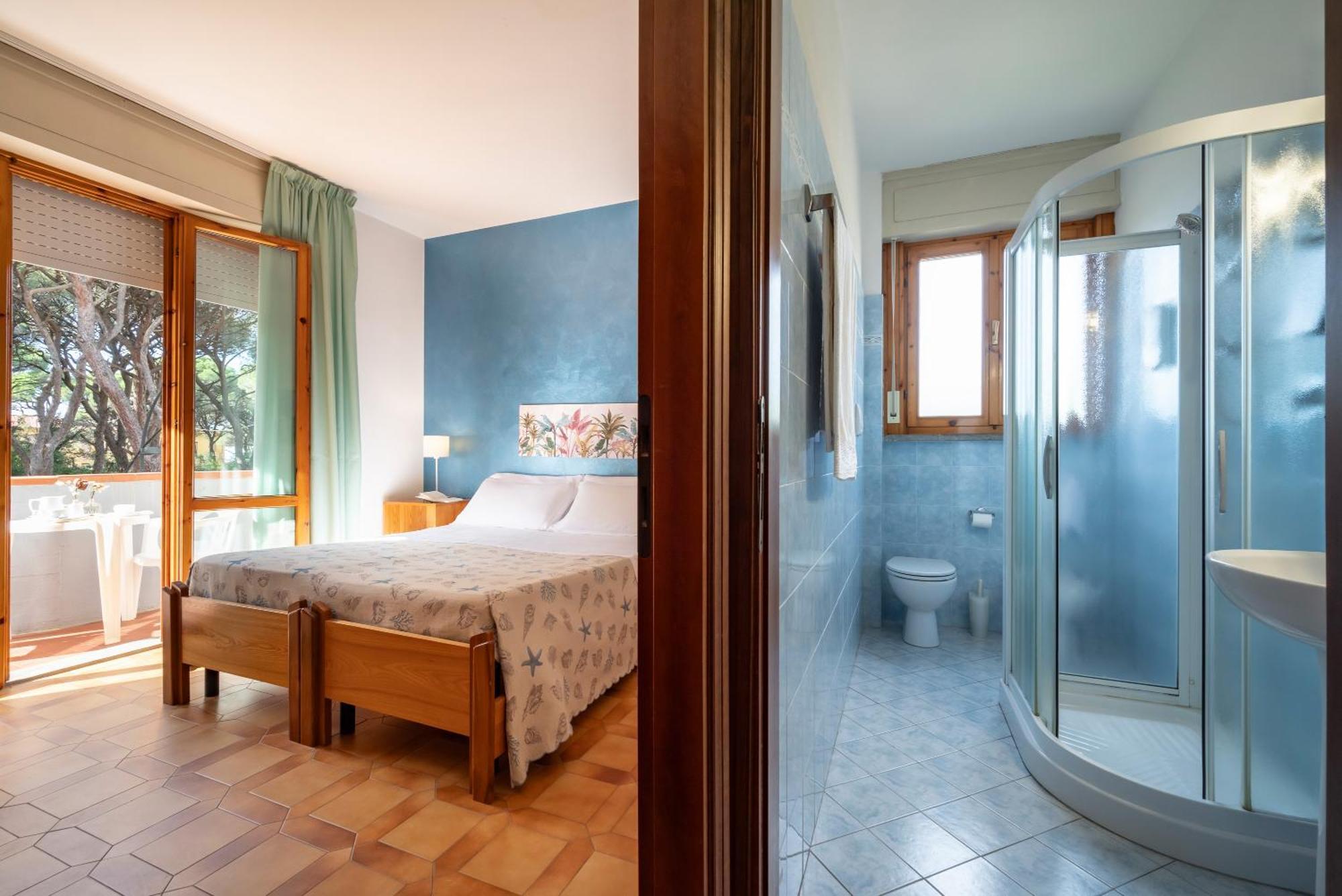 Hotel Parco Dei Pini - 100Mt Dal Mare Follonica Extérieur photo